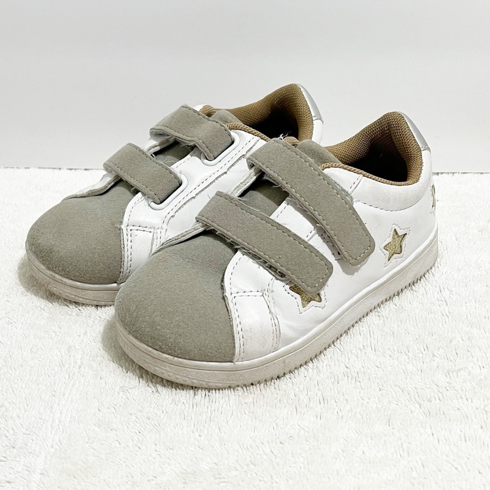 [Nicole Miller] White/Tan Little Girl Sneakers Mixed Media Star Print Velcro 10